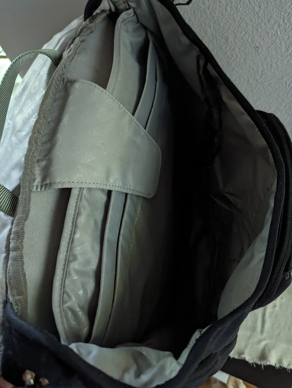 Rare Osprey Pixel Laptop Backpack 26L - Limited Edition Commuter Daypack